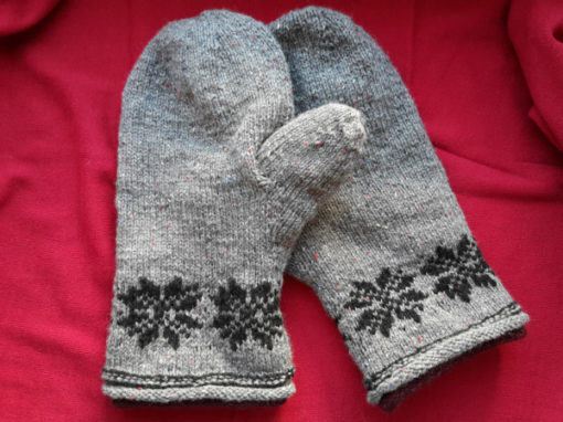 Lamana-Fäustlinge | stricknaht